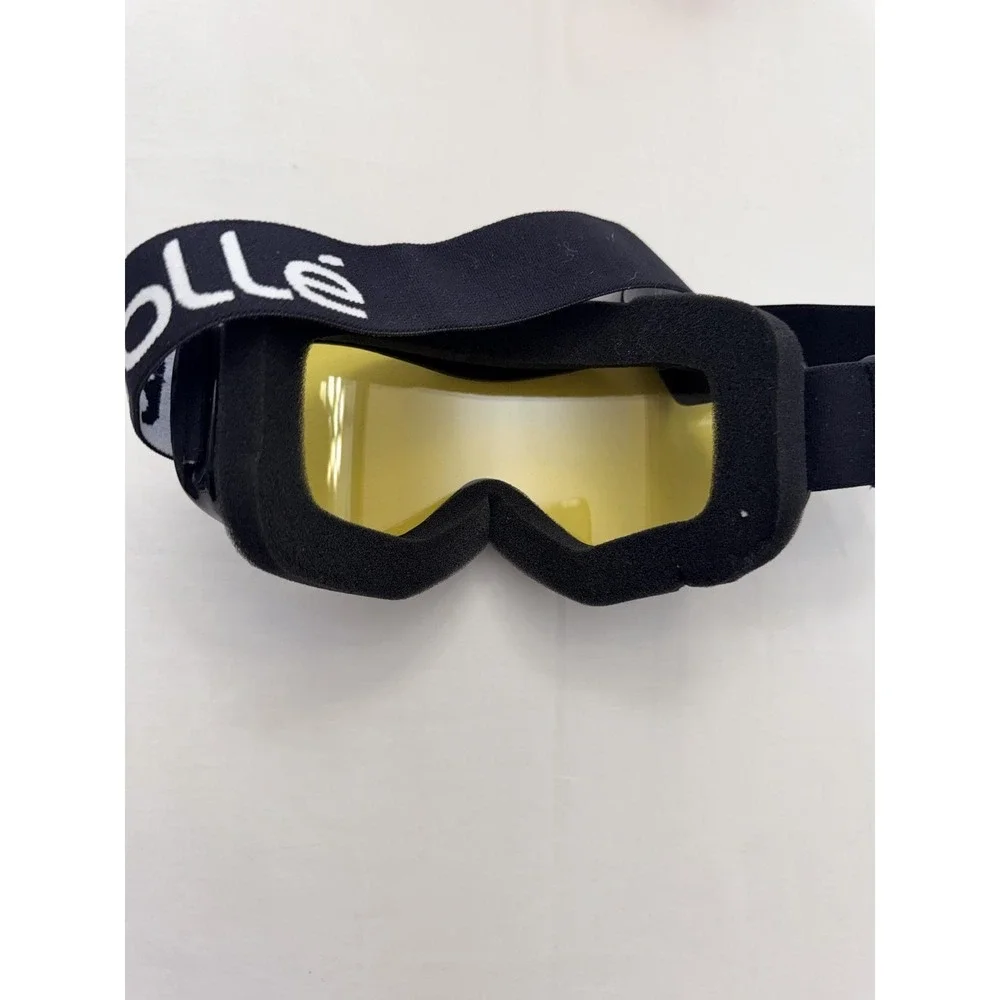 Bolle Mojo Ski Snowboard Goggles Mens Black Lemon Lens Anti-Fog UV400 20573